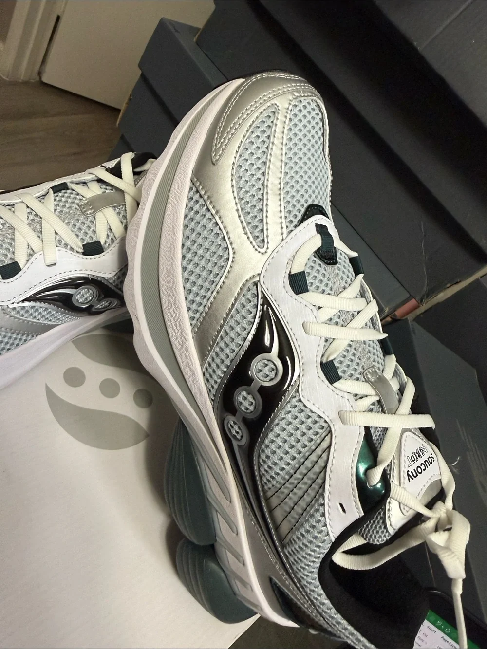 Saucony Silver, White & Dark Green Mesh Running Sneakers